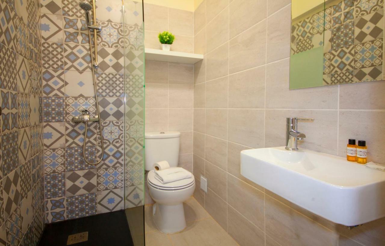 Apartamento de 100 m2, 3 quarto(s) e 2 banheiro(s) em Lagos Centro da cidade Exterior foto